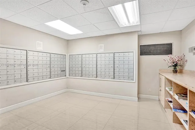 $2,700 | 1833 South Ocean Drive, Unit 906, Hallandale Beach, FL 33009