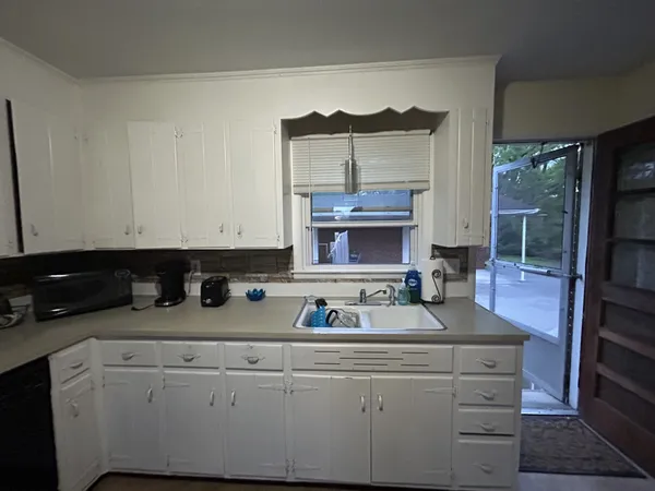 $1,850 | 3155 McGavock Pike, Nashville, TN 37214