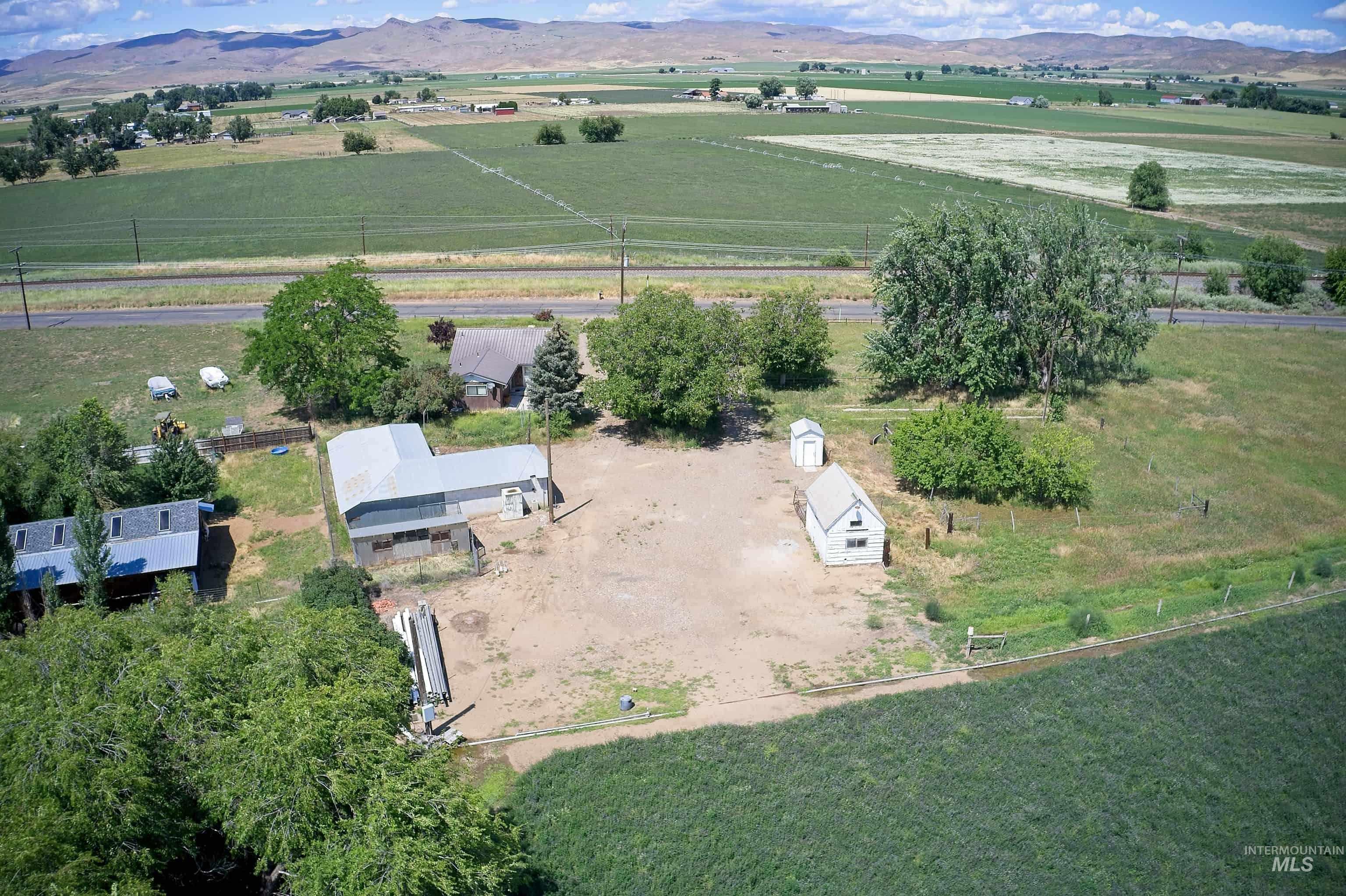 1009 County Road 70 Weiser, ID 83672 - Photo 31 of 48