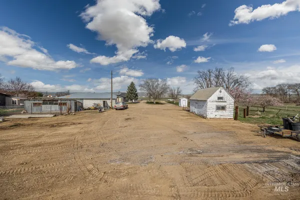$469,000 | 1009 County Road 70, Weiser, ID 83672