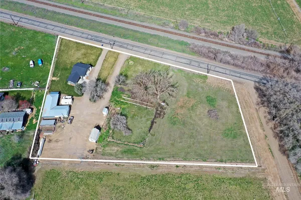 $469,000 | 1009 County Road 70, Weiser, ID 83672