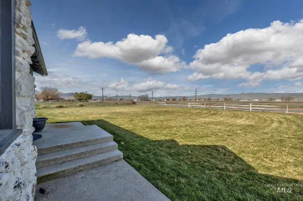 $469,000 | 1009 County Road 70, Weiser, ID 83672