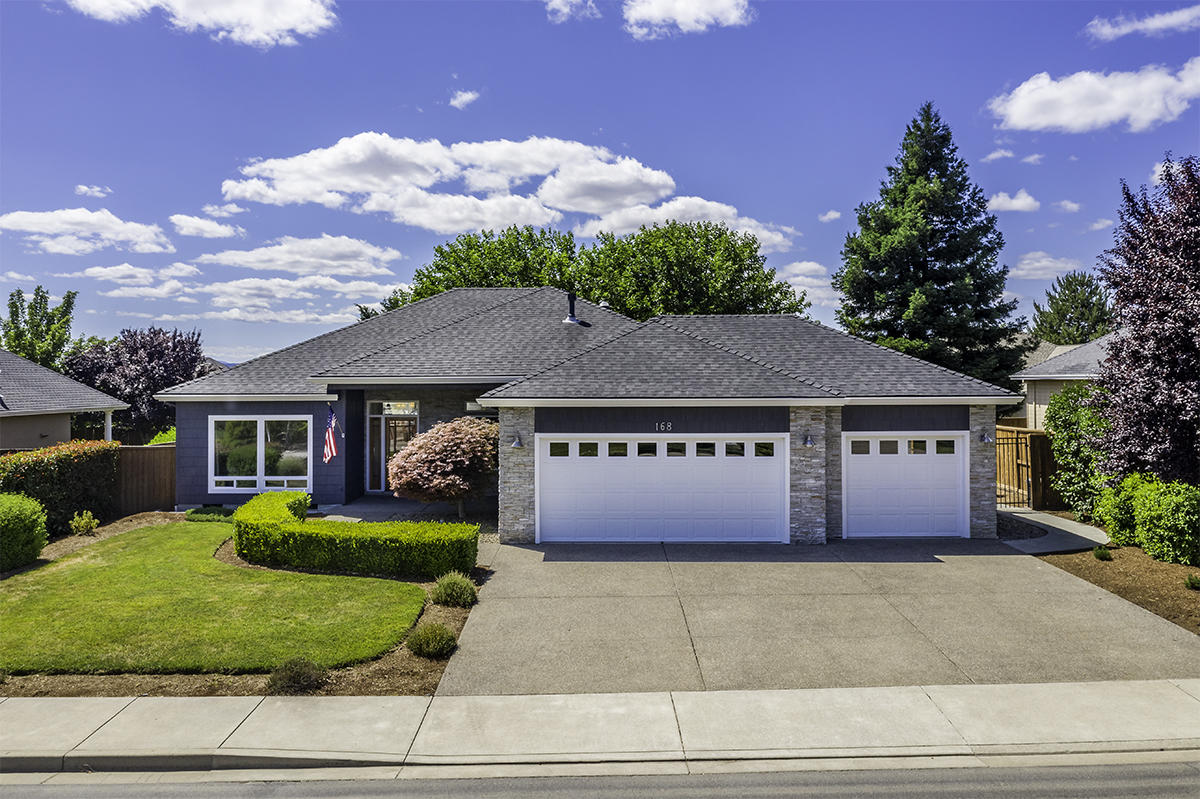 168 Keystone Way Eagle Point, OR 97524 - Photo 1 of 25 1