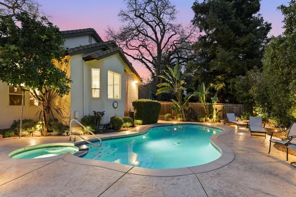 $945,000 | 2612 Arboreta Court, Carmichael, CA 95608