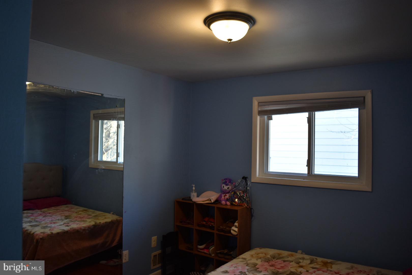 15 Mills Road Gaithersburg, MD 20877 - Photo 3 of 30 Gallery Image 3