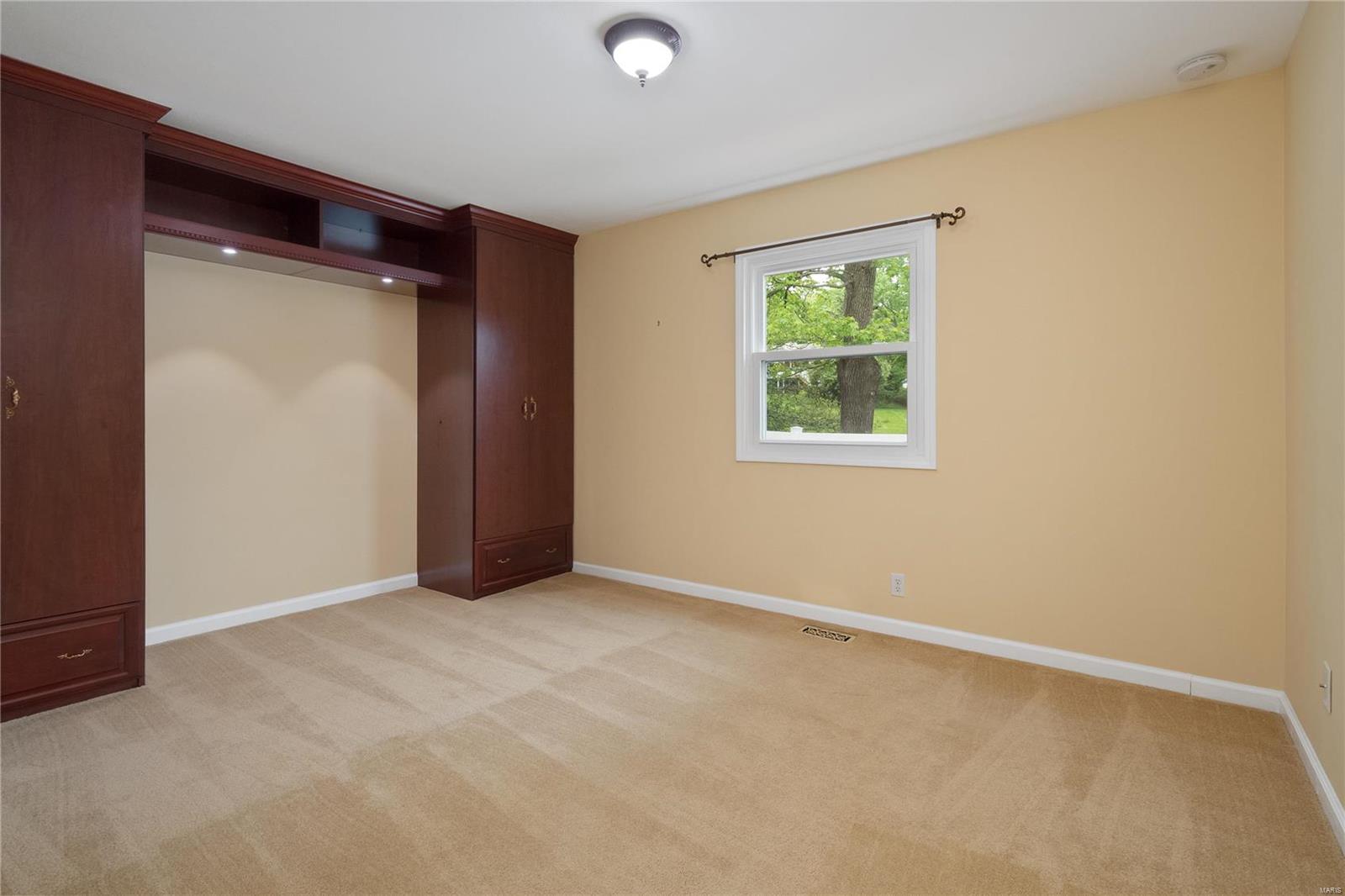 1871 Clover Ridge Court Chesterfield, MO 63017 - Photo 21 of 46 Gallery Image 21