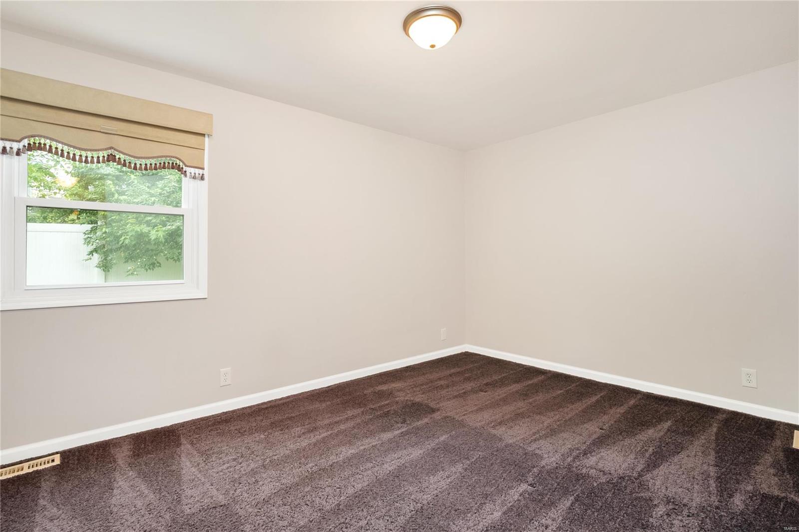 1871 Clover Ridge Court Chesterfield, MO 63017 - Photo 23 of 46 Gallery Image 23
