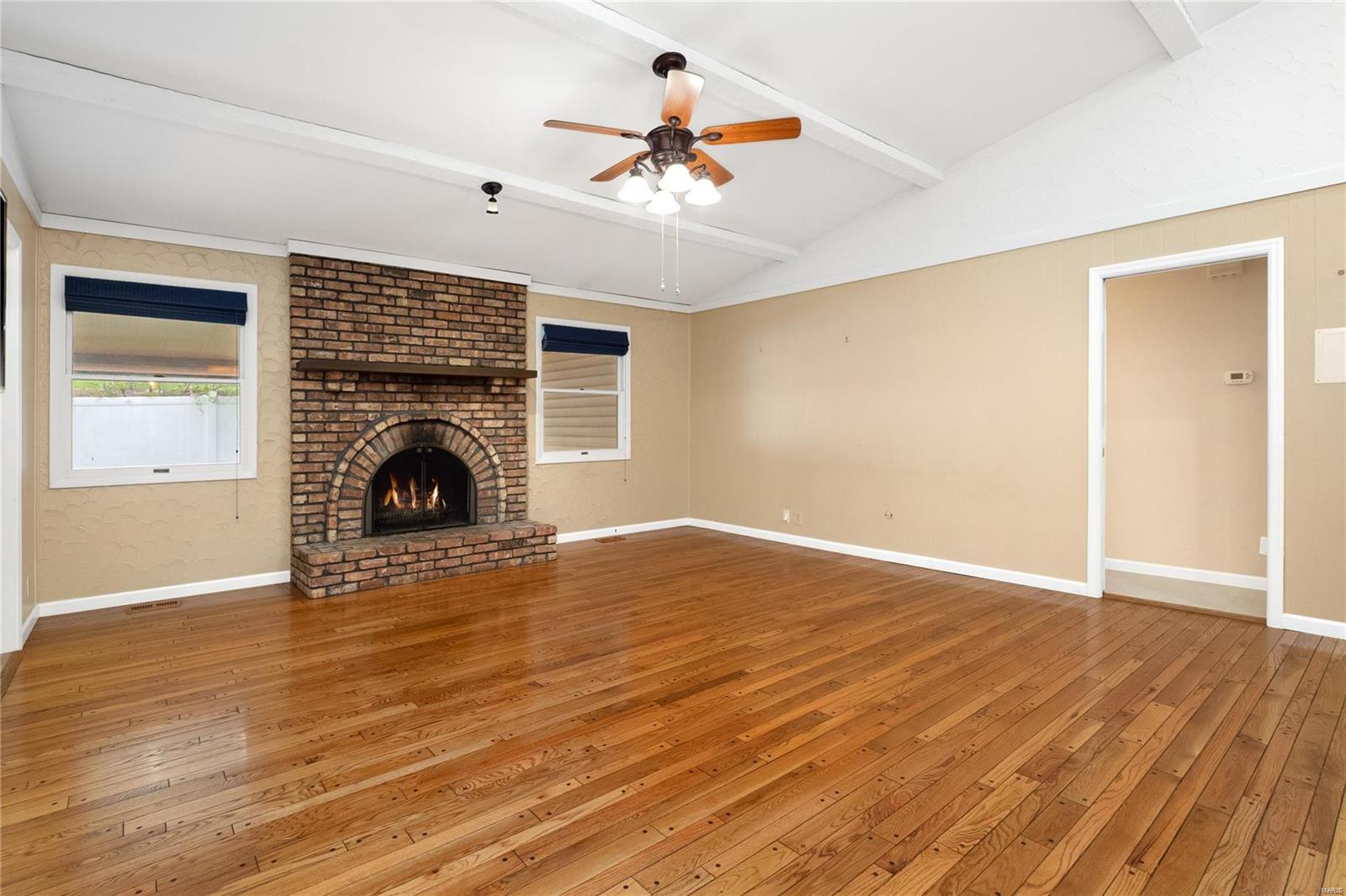 1871 Clover Ridge Court Chesterfield, MO 63017 - Photo 7 of 46 Gallery Image 7