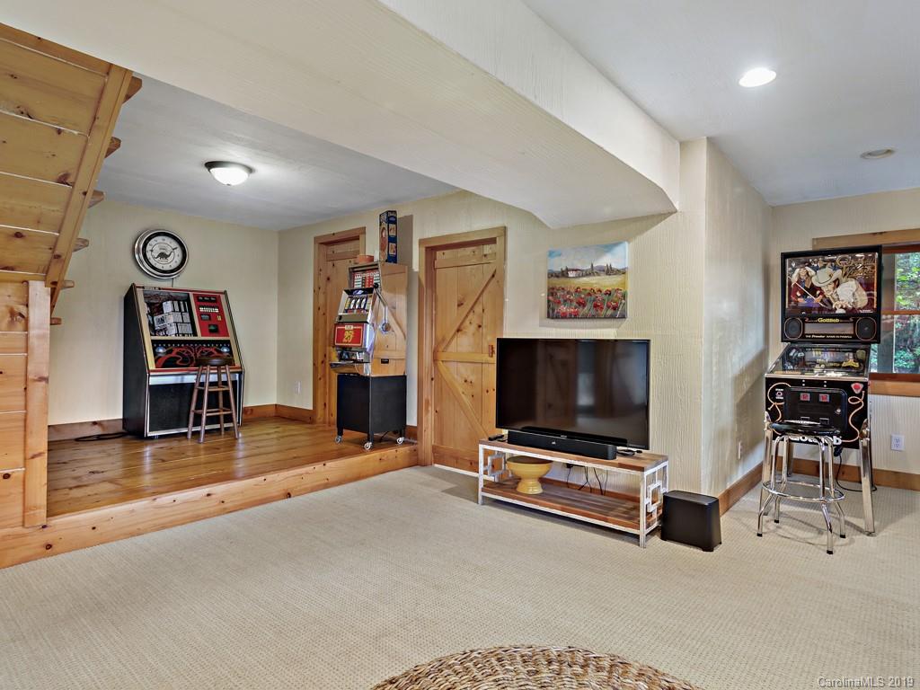 1477 Rixhaven Drive Saluda, NC 28773 - Photo 40 of 43 Gallery Image 40