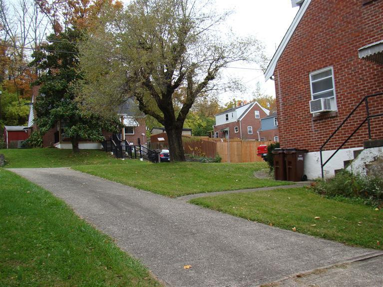 315 Riddle Place Newport, KY 41071 - Photo 2 of 25 Gallery Image 2