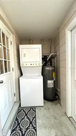 $1,700 | 2411 Northeast 11th Street, Gainesville, FL 32609