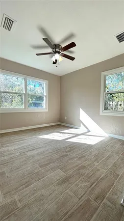 $1,700 | 2411 Northeast 11th Street, Gainesville, FL 32609