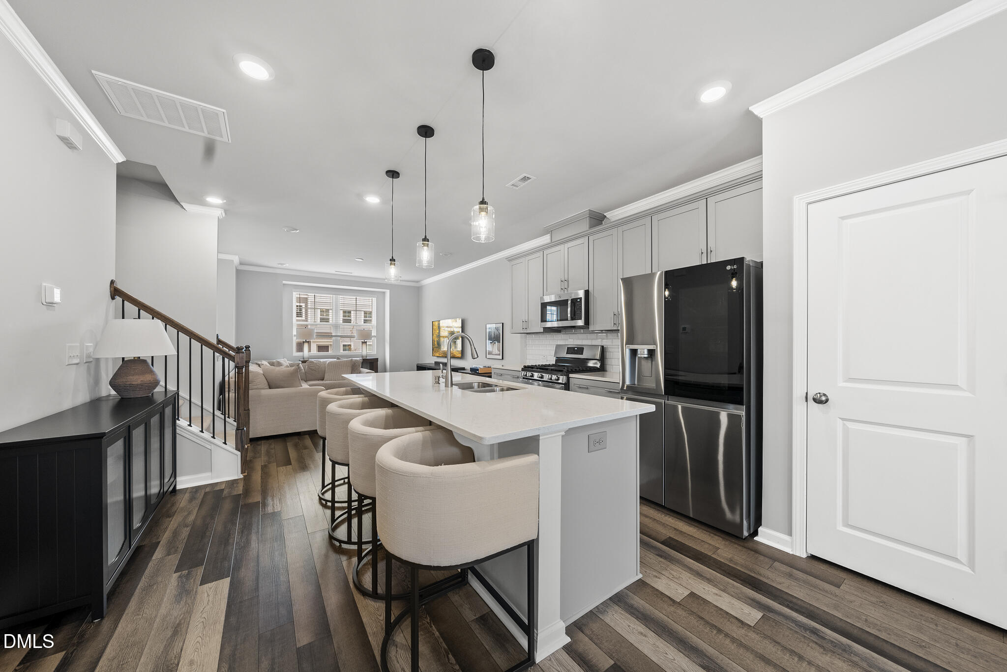 5216 Invention Way Raleigh, NC 27616 - Photo 5 of 31 DSC04676
