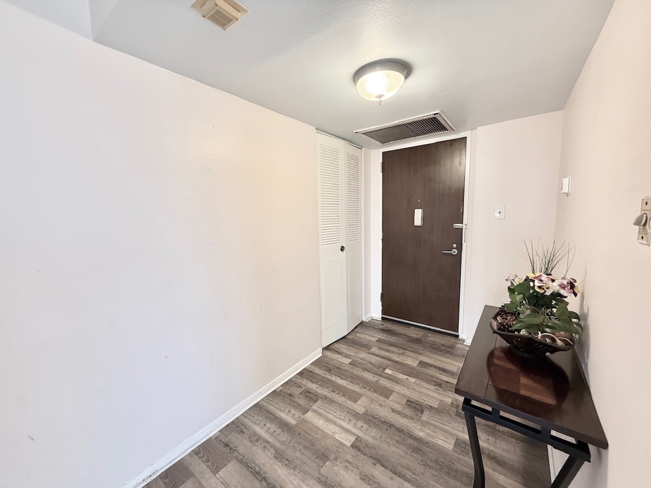 2016 Main Street, Unit 1202 Houston, TX 77002 - Photo 2 of 25 Gallery Image 2
