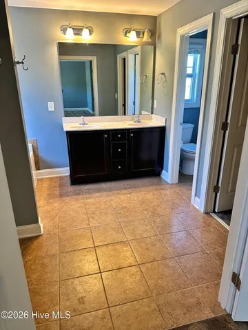 $2,300 | 908 Merlin Court, Jacksonville, NC 28546