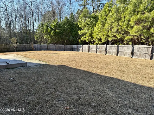 $2,300 | 908 Merlin Court, Jacksonville, NC 28546