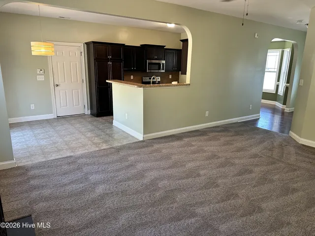 $2,300 | 908 Merlin Court, Jacksonville, NC 28546