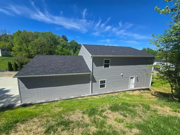 $330,000 | 190 Powers Way, Unit 1 & 2, Aurora, IN 47001