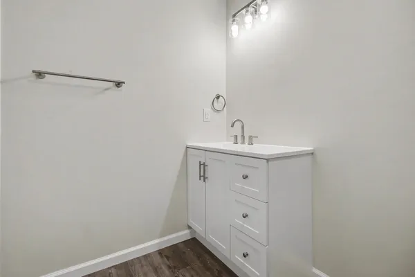 $330,000 | 190 Powers Way, Unit 1 & 2, Aurora, IN 47001