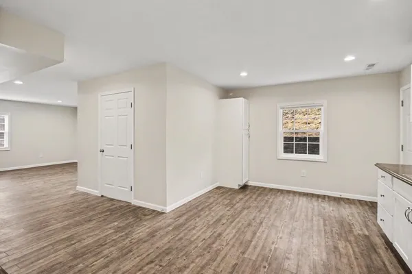 $330,000 | 190 Powers Way, Unit 1 & 2, Aurora, IN 47001