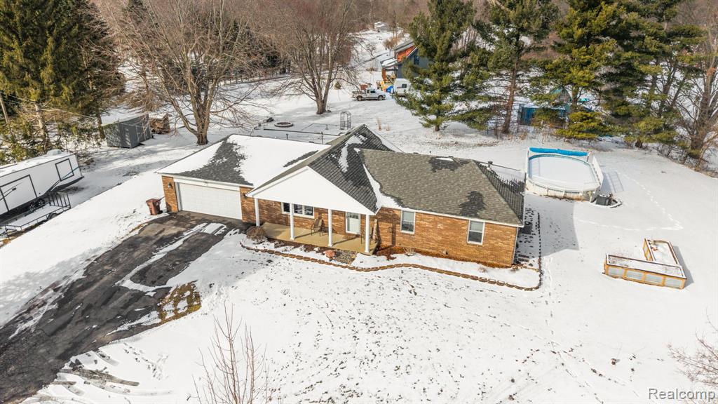 19750 Ivey Road Chelsea, MI 48118 - Photo 2 of 45 Gallery Image 2