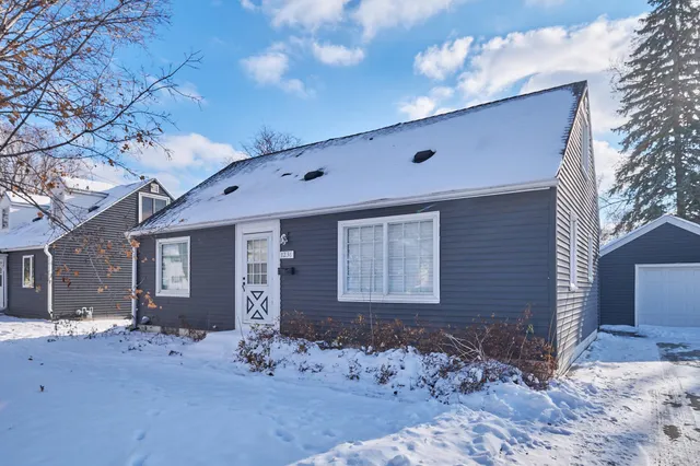 $325,000 | 1236 4 1/2 Street Northwest, Rochester, MN 55901