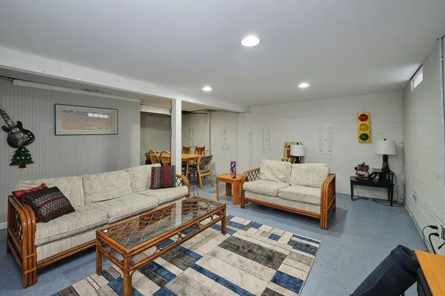 $325,000 | 1236 4 1/2 Street Northwest, Rochester, MN 55901