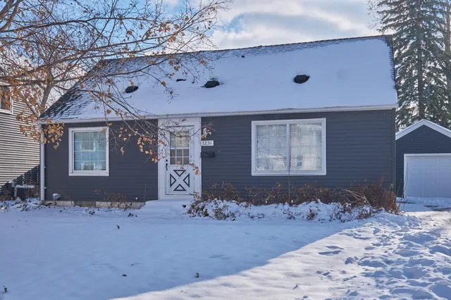 $325,000 | 1236 4 1/2 Street Northwest, Rochester, MN 55901