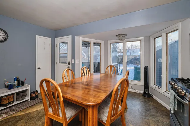 $325,000 | 1236 4 1/2 Street Northwest, Rochester, MN 55901