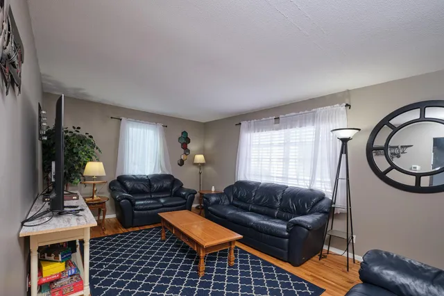 $325,000 | 1236 4 1/2 Street Northwest, Rochester, MN 55901