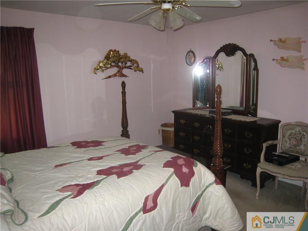 71 Rieder Road Edison, NJ 08817 - Photo 14 of 25 Gallery Image 14