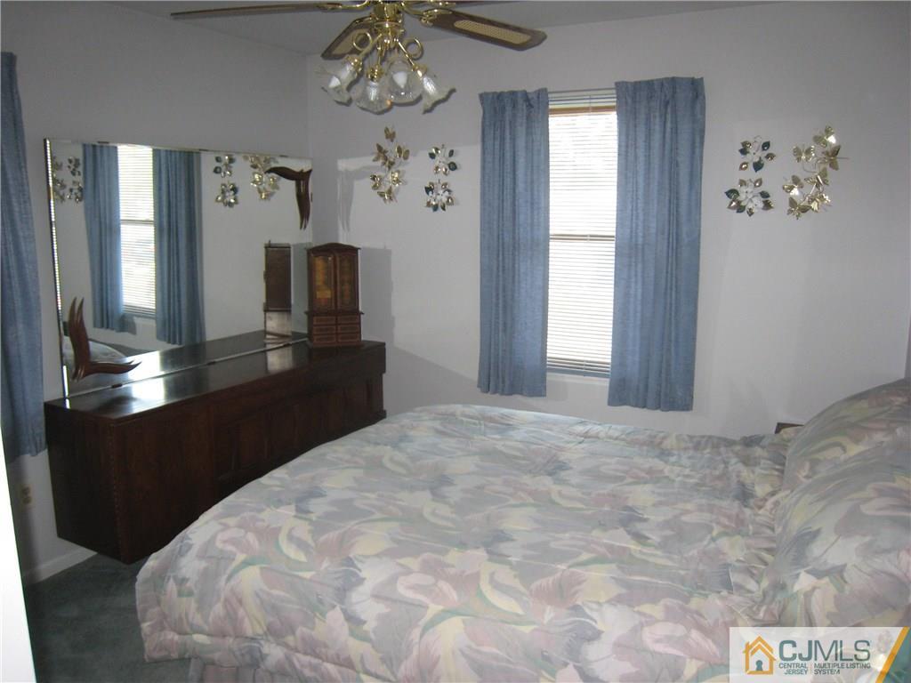 71 Rieder Road Edison, NJ 08817 - Photo 15 of 25 Gallery Image 15