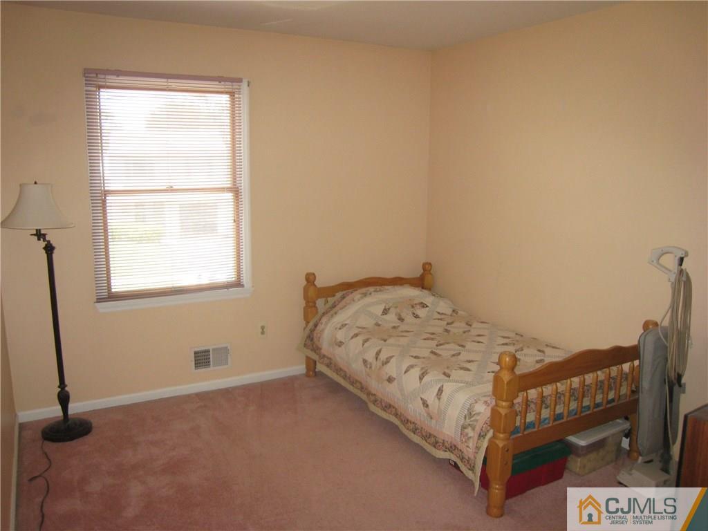 71 Rieder Road Edison, NJ 08817 - Photo 17 of 25 Gallery Image 17