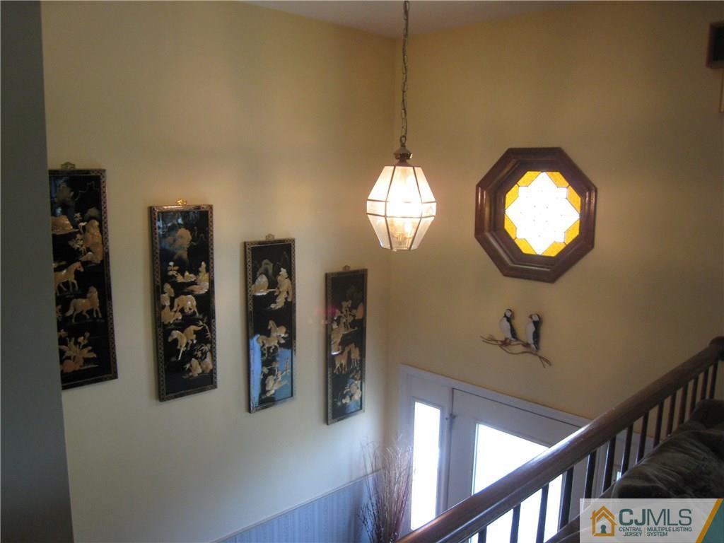 71 Rieder Road Edison, NJ 08817 - Photo 18 of 25 Gallery Image 18
