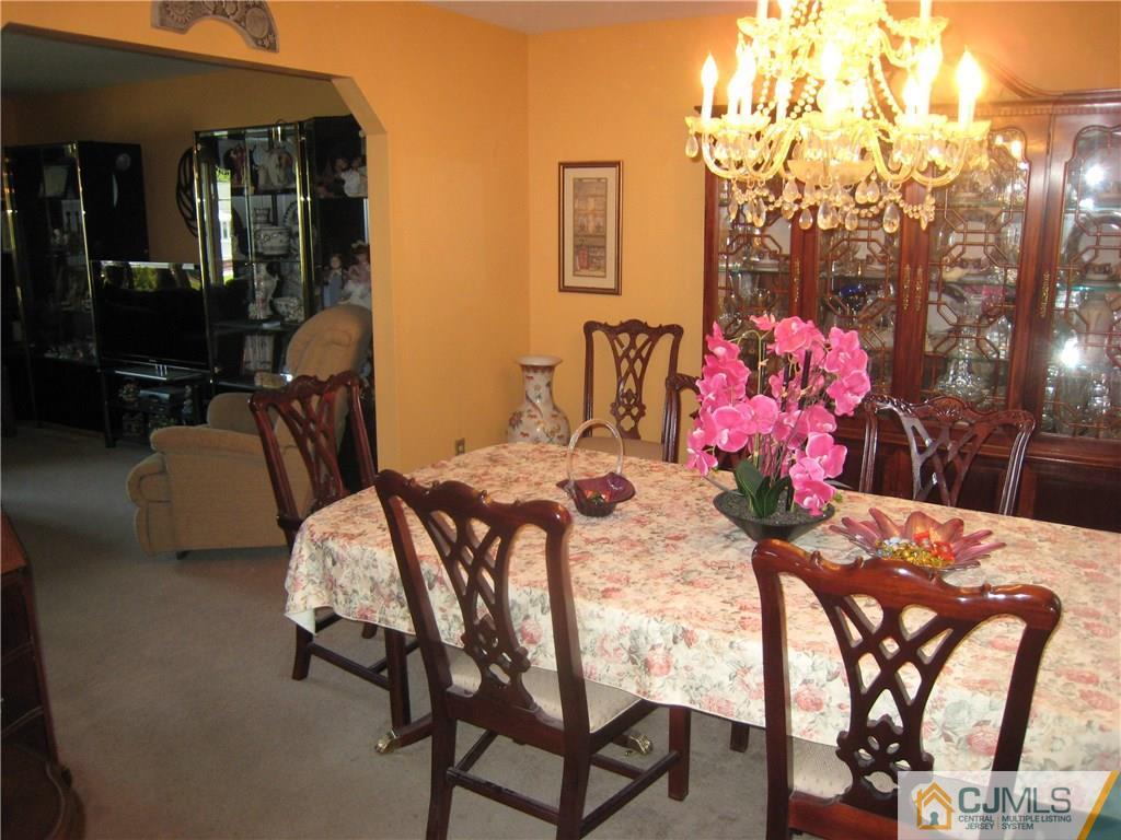 71 Rieder Road Edison, NJ 08817 - Photo 8 of 25 Gallery Image 8