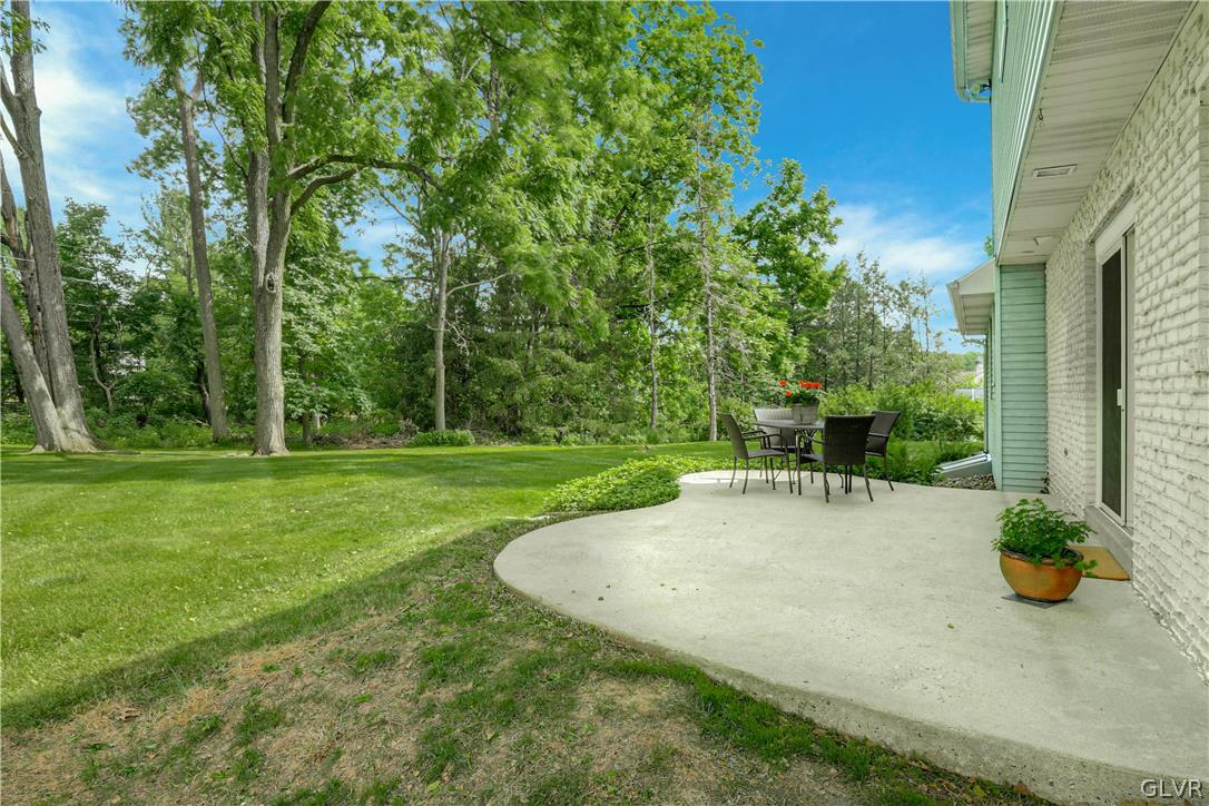 1912 Dartford Road Bethlehem, PA 18015 - Photo 27 of 32 Gallery Image 27