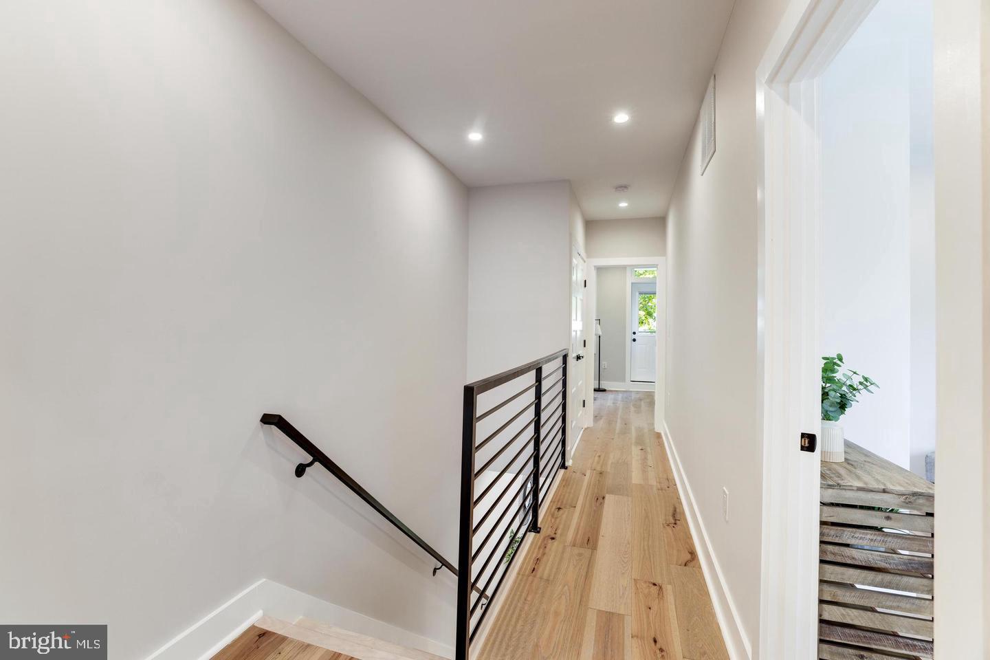 620 Columbia Road Northwest Washington, DC 20001 - Photo 23 of 61 Metal rails