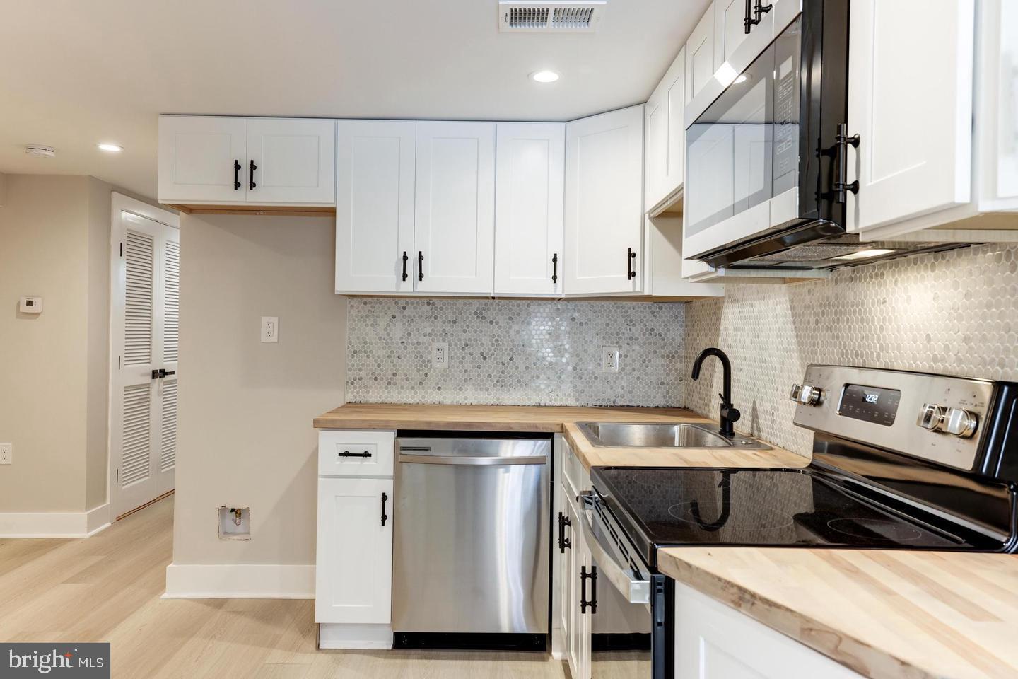 620 Columbia Road Northwest Washington, DC 20001 - Photo 41 of 61