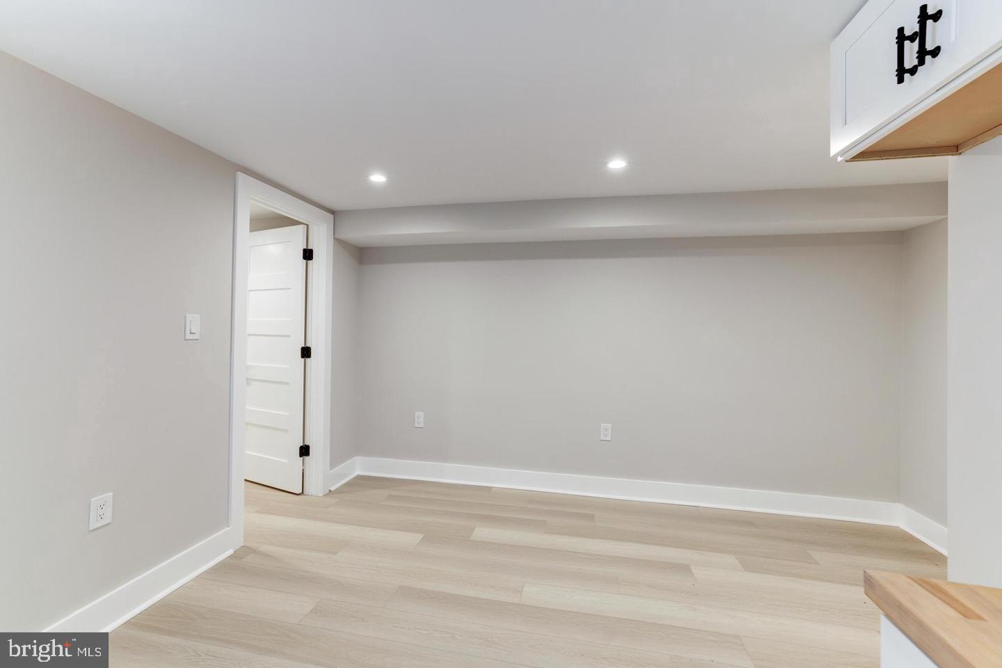 620 Columbia Road Northwest Washington, DC 20001 - Photo 46 of 61 Basement Living room