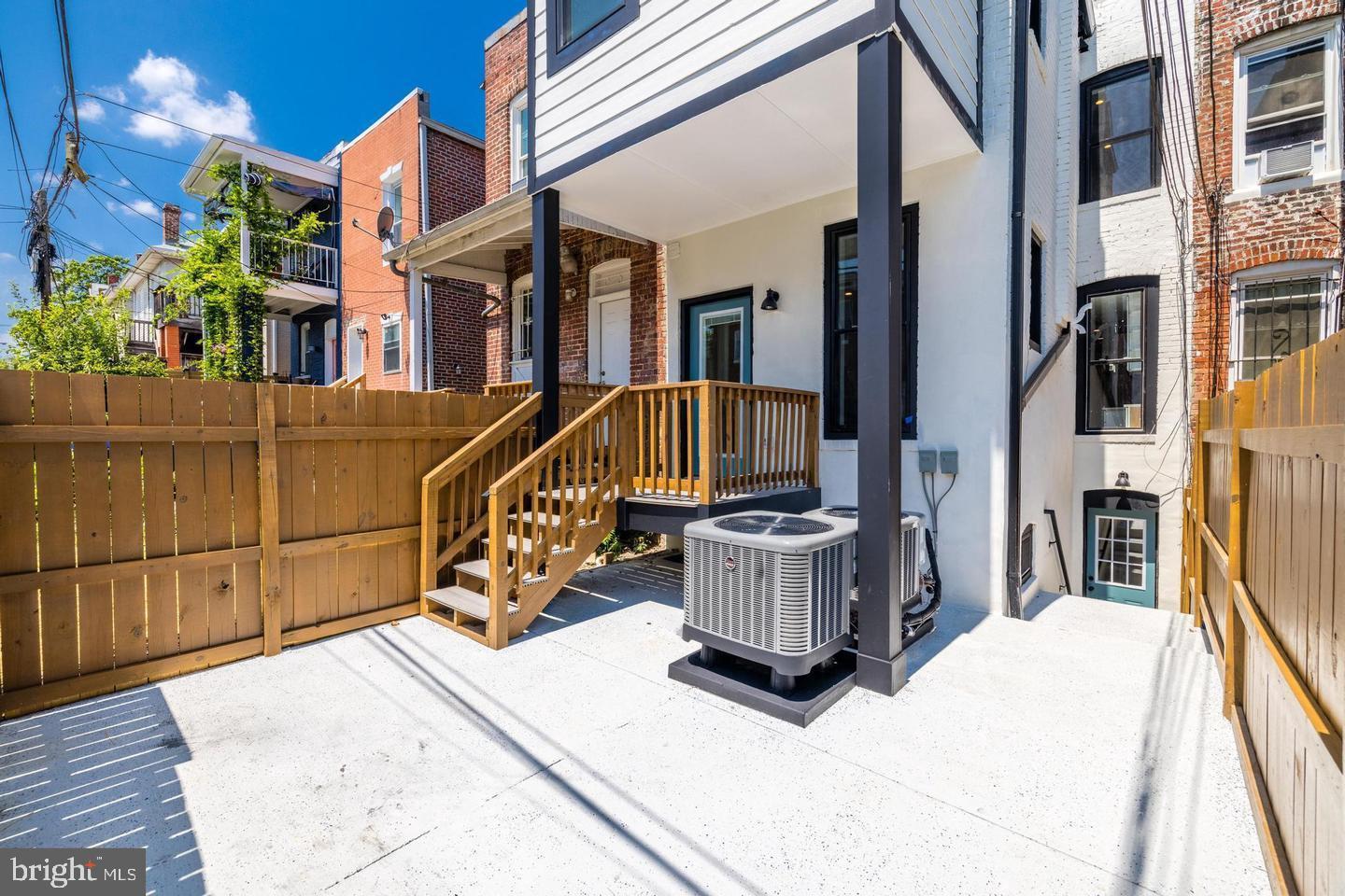 620 Columbia Road Northwest Washington, DC 20001 - Photo 56 of 61 Patio area rear