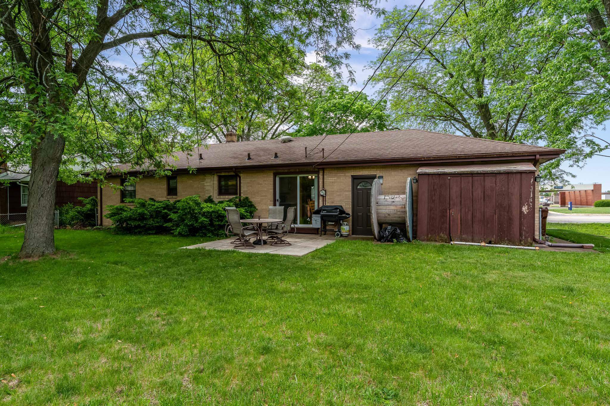 526 East Riverside Boulevard Loves Park, IL 61111 - Photo 27 of 29