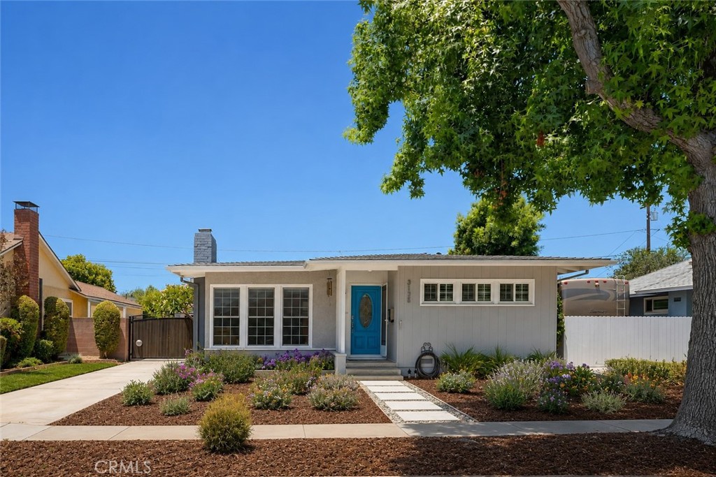 3135 Heather Road Long Beach, CA 90808 - Photo 1 of 34