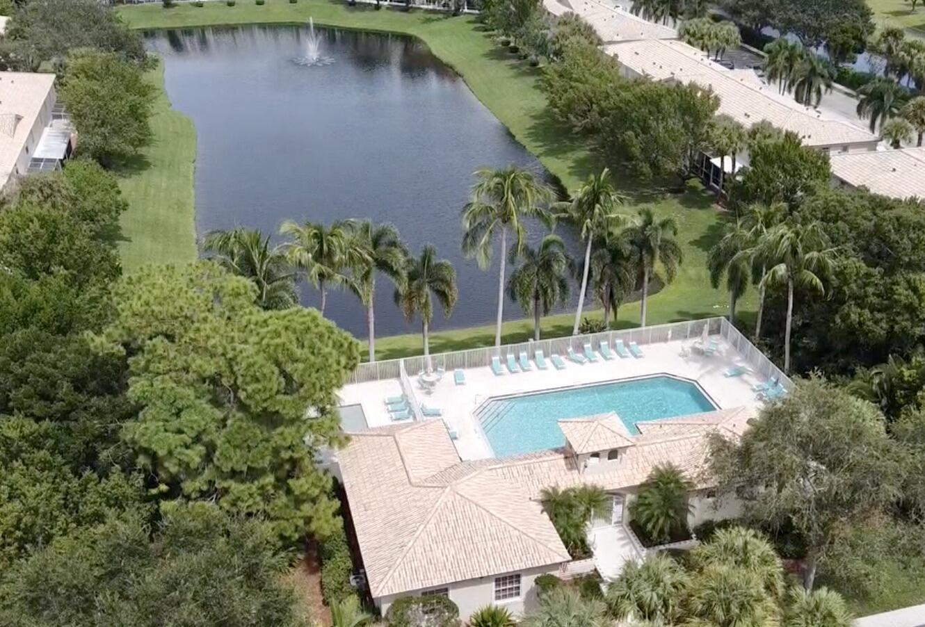 318 Timberwalk Trail Jupiter, FL 33458 - Photo 25 of 33 Clubhouse aerial