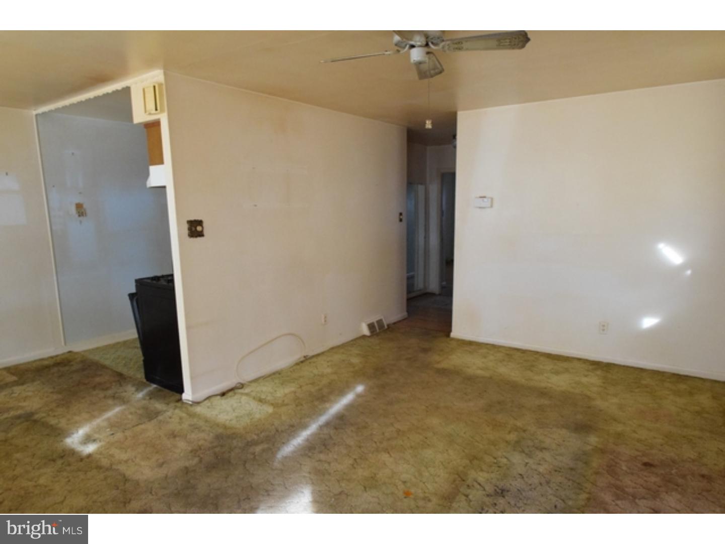 3245 Tara Road Philadelphia, PA 19154 - Photo 3 of 10