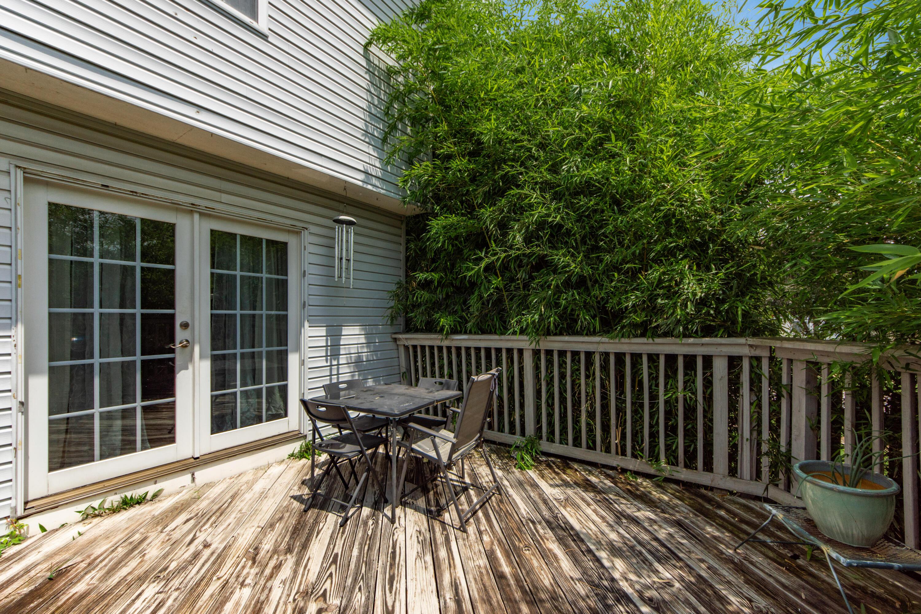 3021 Tracer Road Columbus, OH 43232 - Photo 22 of 25 Deck
