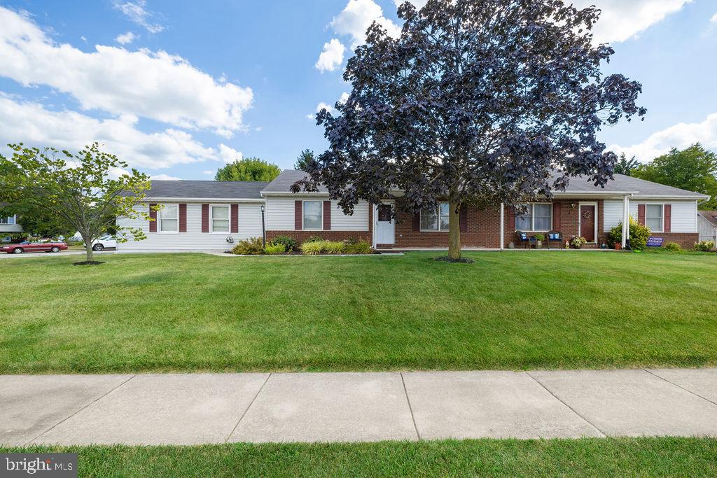 512 Poplar Street Hanover, PA 17331 - Photo 1 of 37 Gallery Image 1