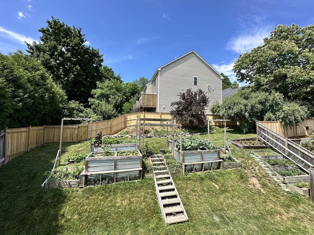 78 Upland Street Worcester, MA 01607 - Photo 21 of 24