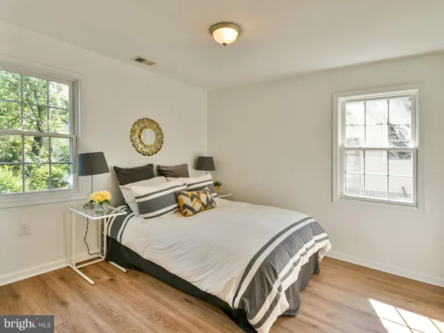 $2,600 | 108 New Jersey Avenue Northwest, Glen Burnie, MD 21061