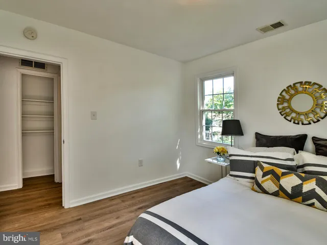 $2,600 | 108 New Jersey Avenue Northwest, Glen Burnie, MD 21061