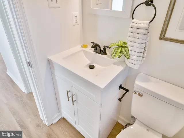 $2,600 | 108 New Jersey Avenue Northwest, Glen Burnie, MD 21061